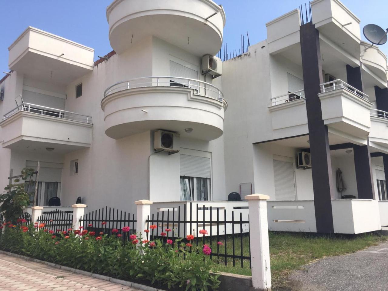 Apartmani Agovic Ulcinj Esterno foto