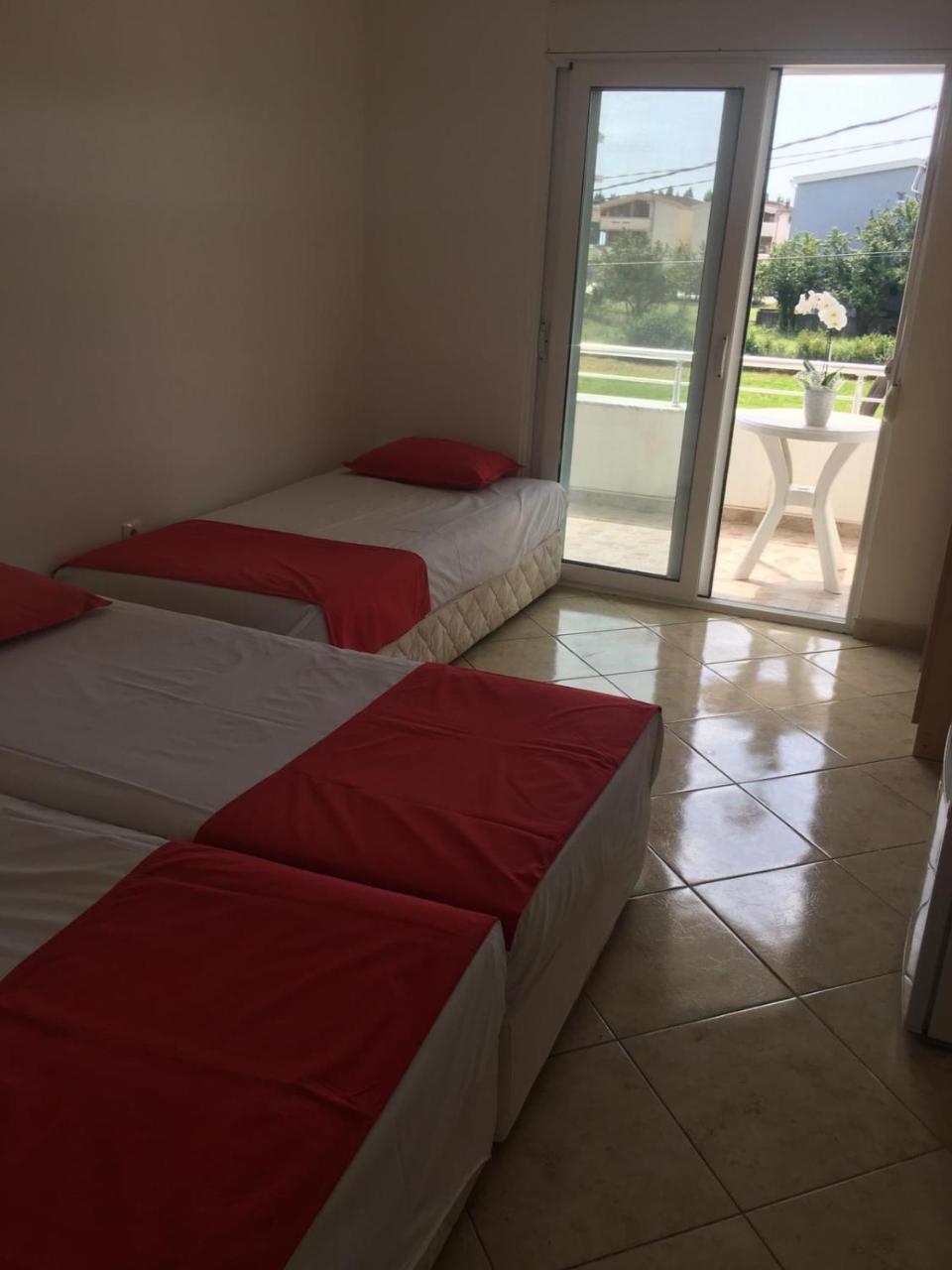 Apartmani Agovic Ulcinj Esterno foto
